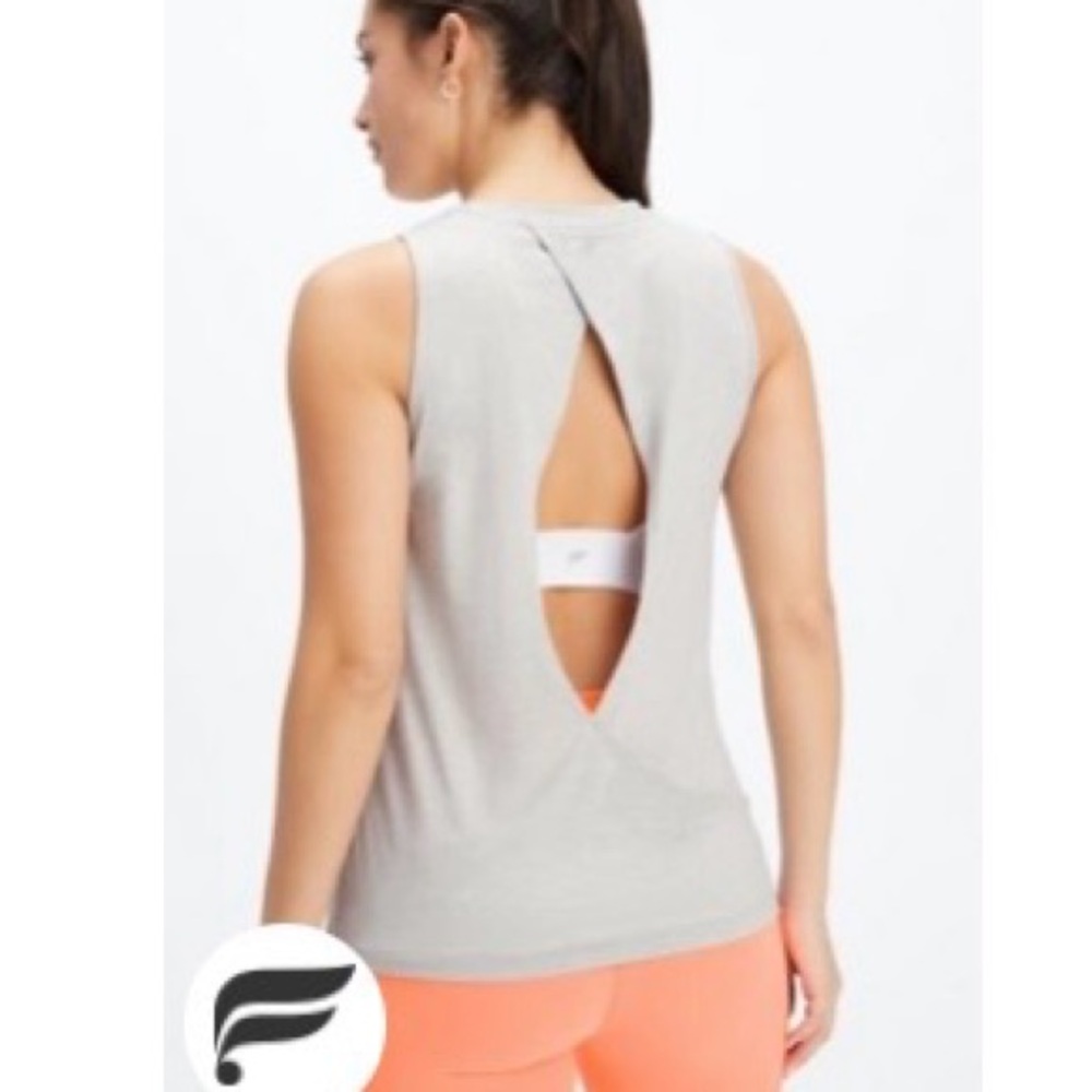 Fabletics Gray Muscle Tee with Key hole back - Picture 3 of 3
